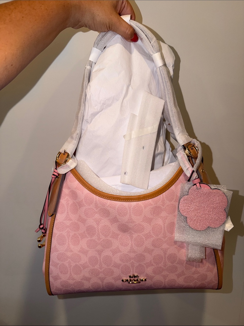 🎀COACH~Powder Pink Erin Shoulder Bag